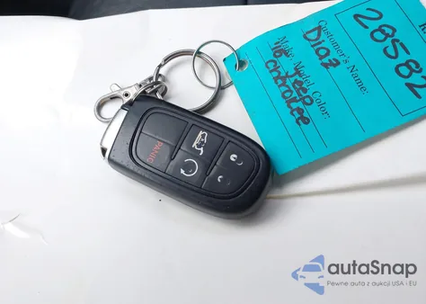 2015 Jeep Cherokee Latitude z USA, uszkodzony, nr VIN 1C4PJMCS6FW594812